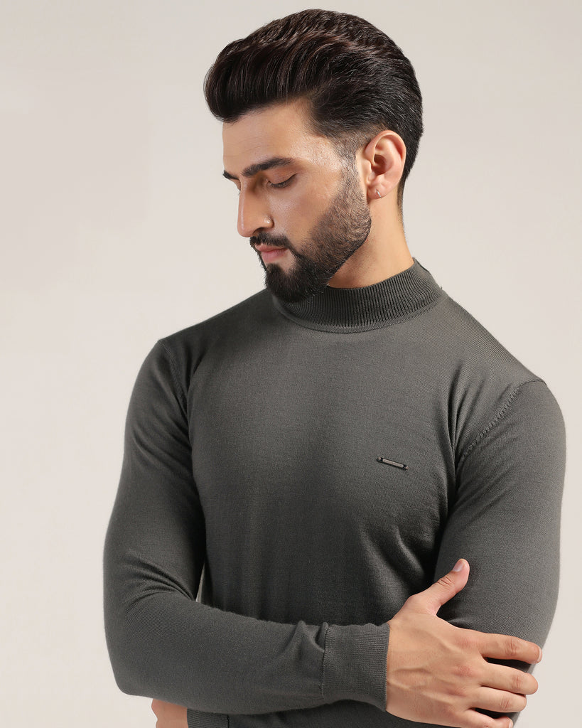 Round Neck Kelp Solid Sweater - Jester