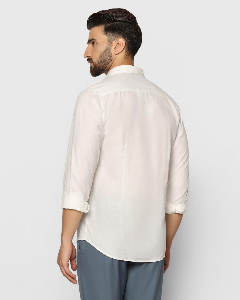 Casual White Solid Shirt - Lang