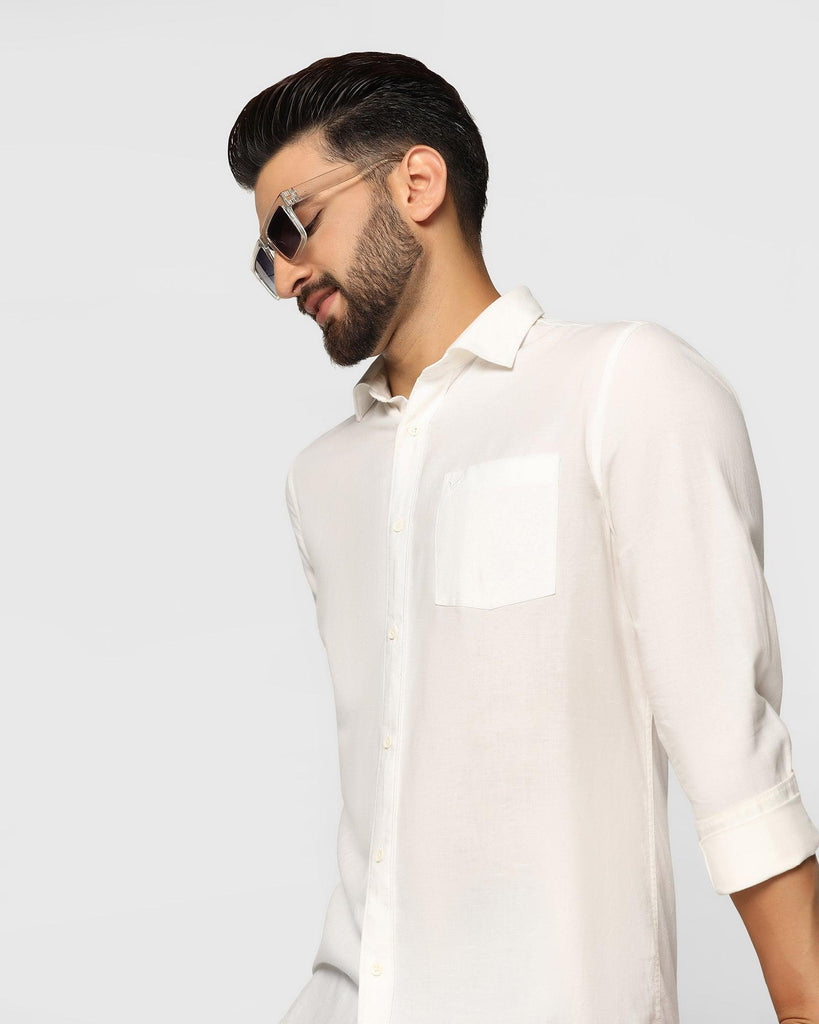 Casual White Solid Shirt - Lang