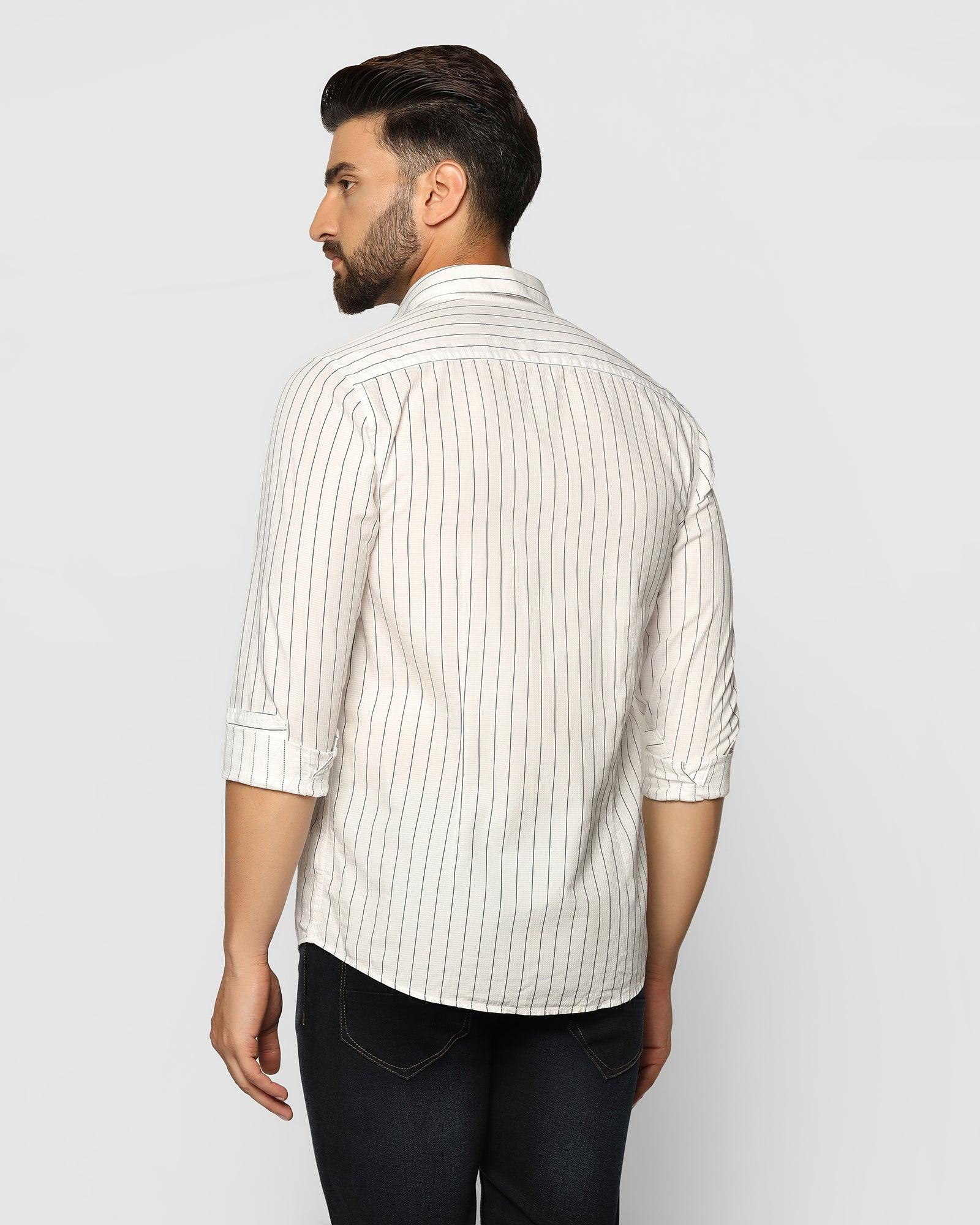 Stripe Casual Shirt In White (Congo) - Blackberrys