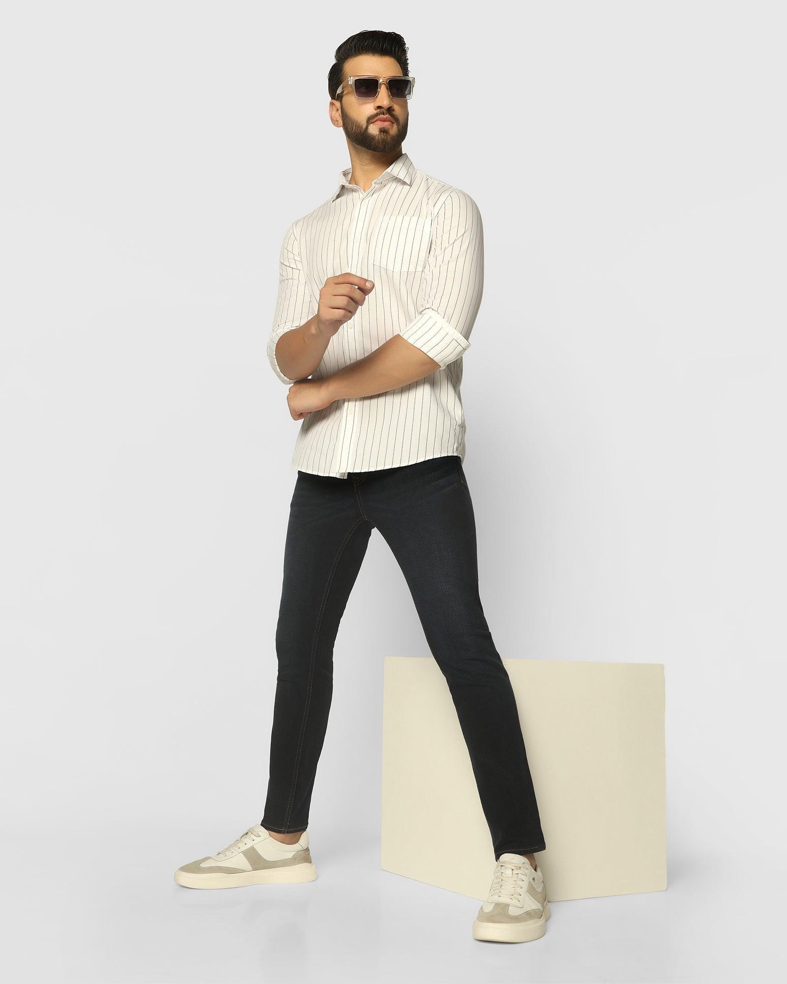 Stripe Casual Shirt In White (Congo) - Blackberrys