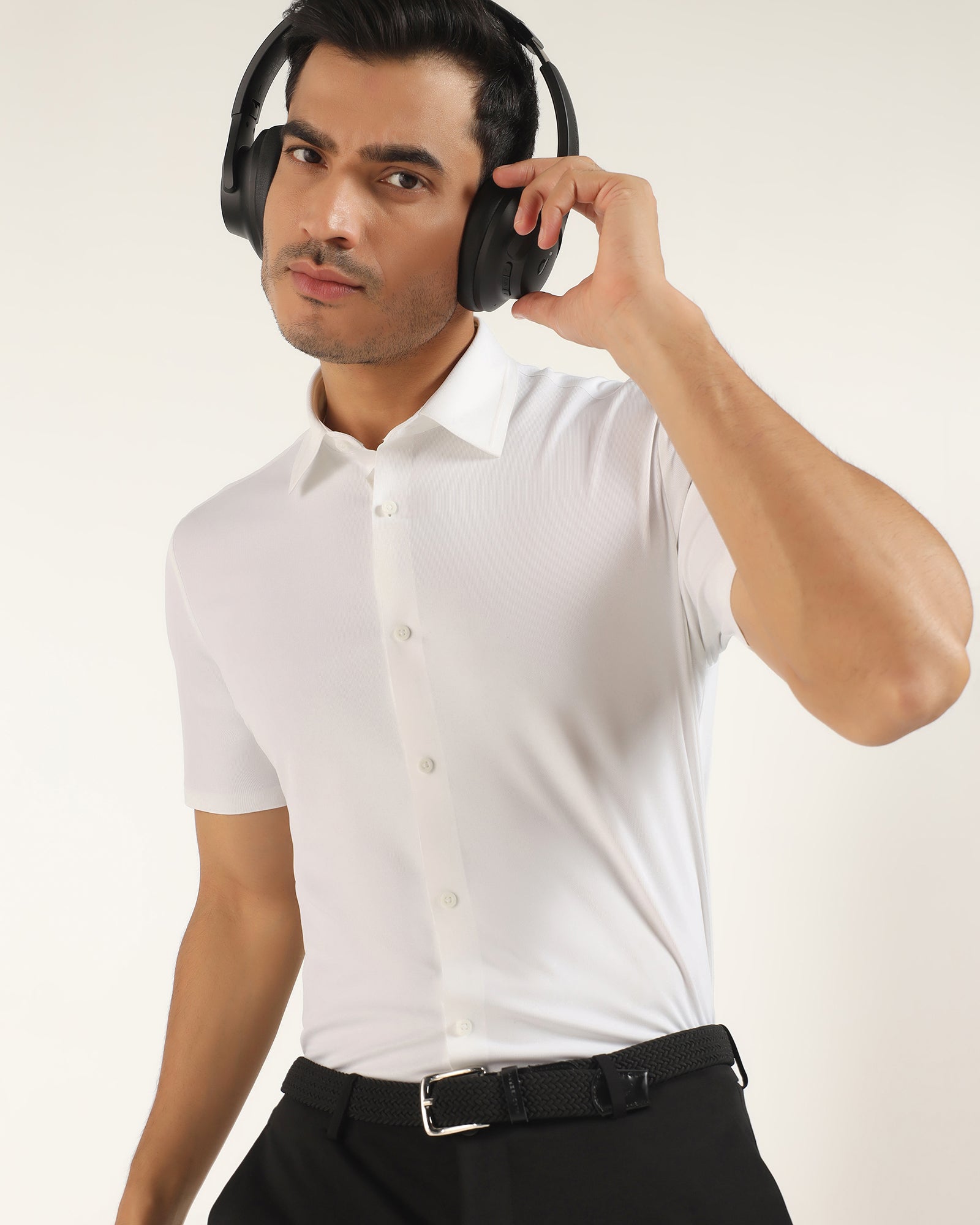 TechPro Formal Half Sleeve White Textured Shirt - Karabi