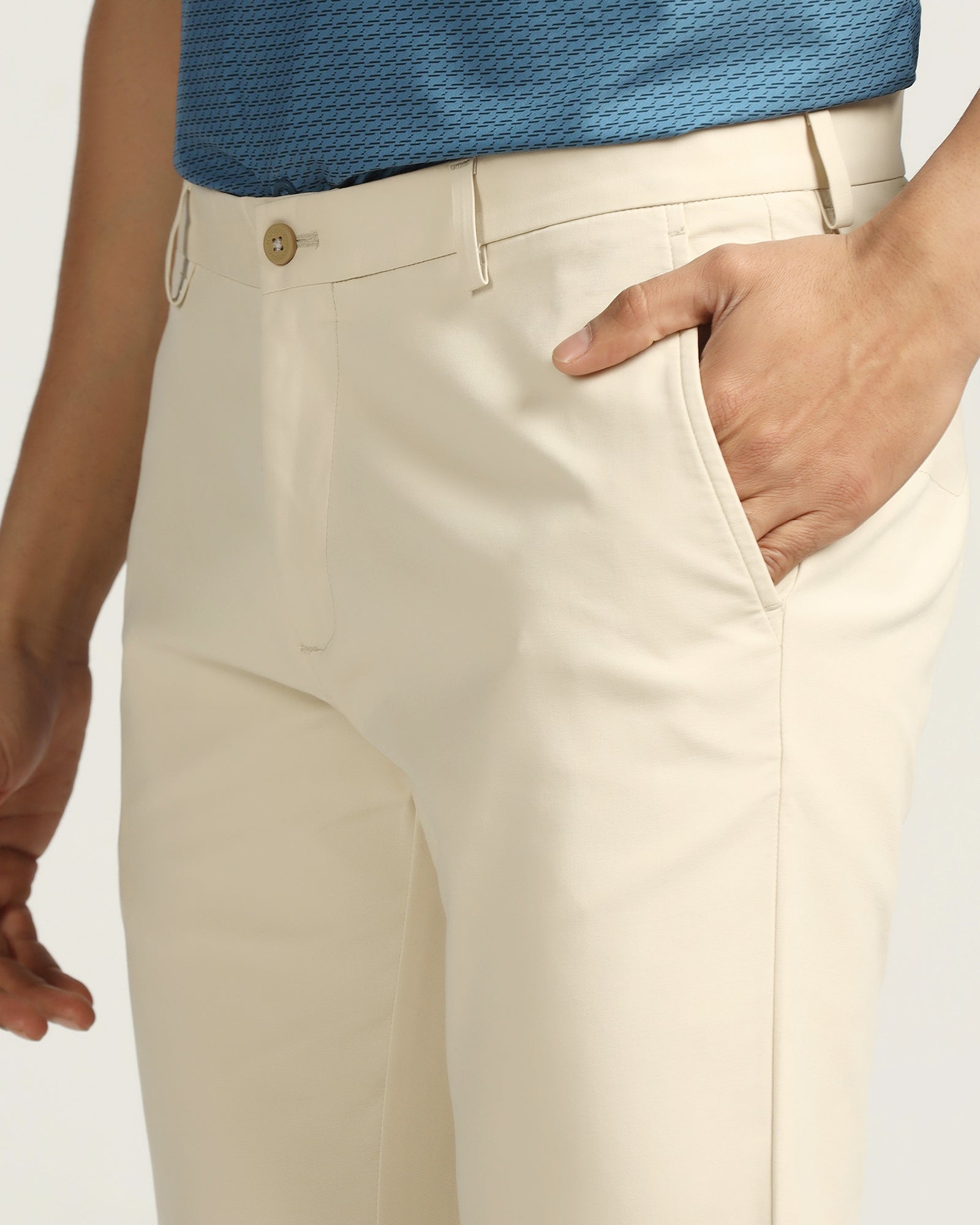 TechPro Slim Fit B-91 Casual Beige Solid Khakis - Sandy