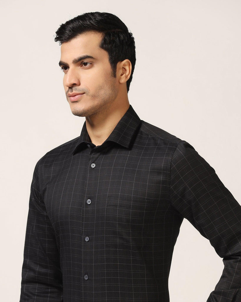 Temp Tech Formal Black Check Shirt - Caldon