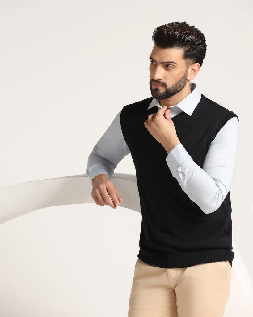 V-Neck Black Solid Sweater - Aime