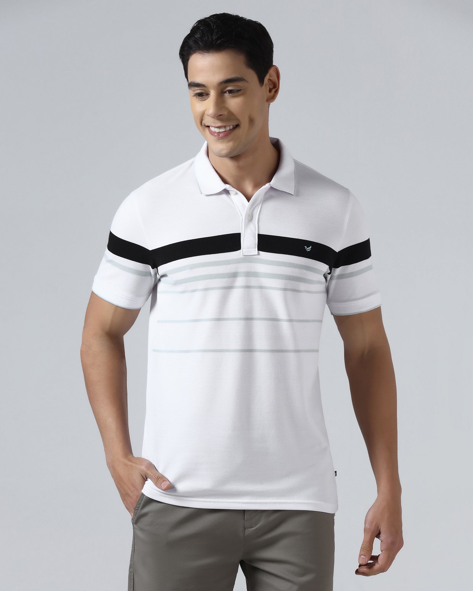 White Stripe Polo - Bandera