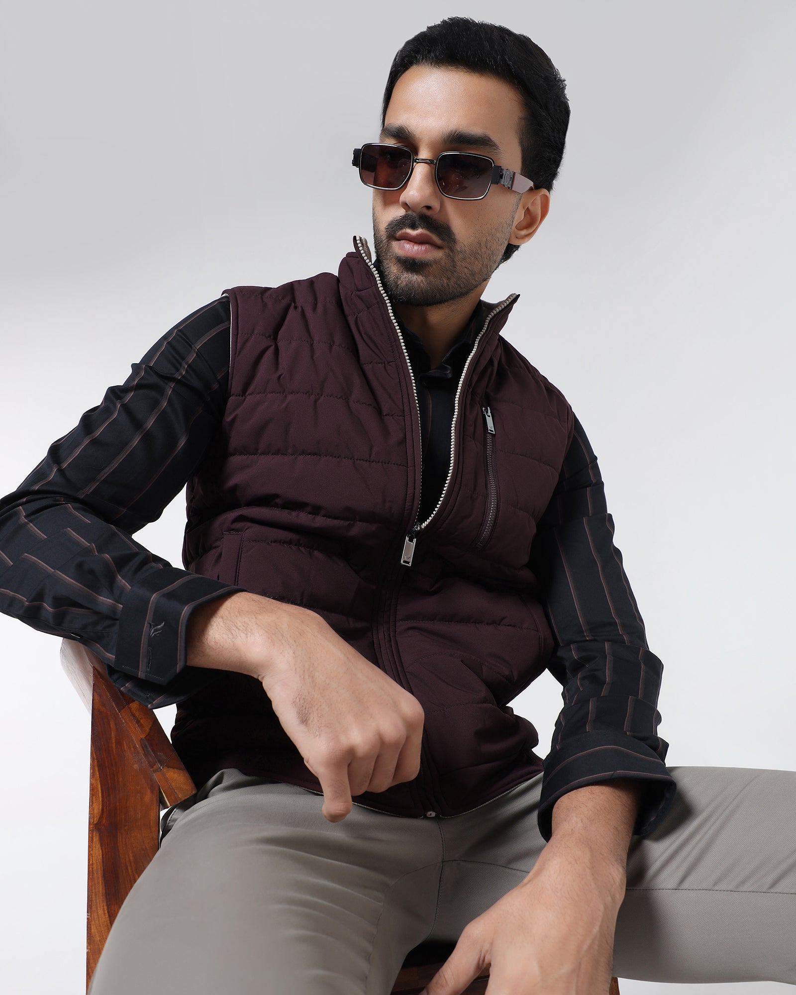 Wine Reversible Solid Zipper Jacket - Zietro