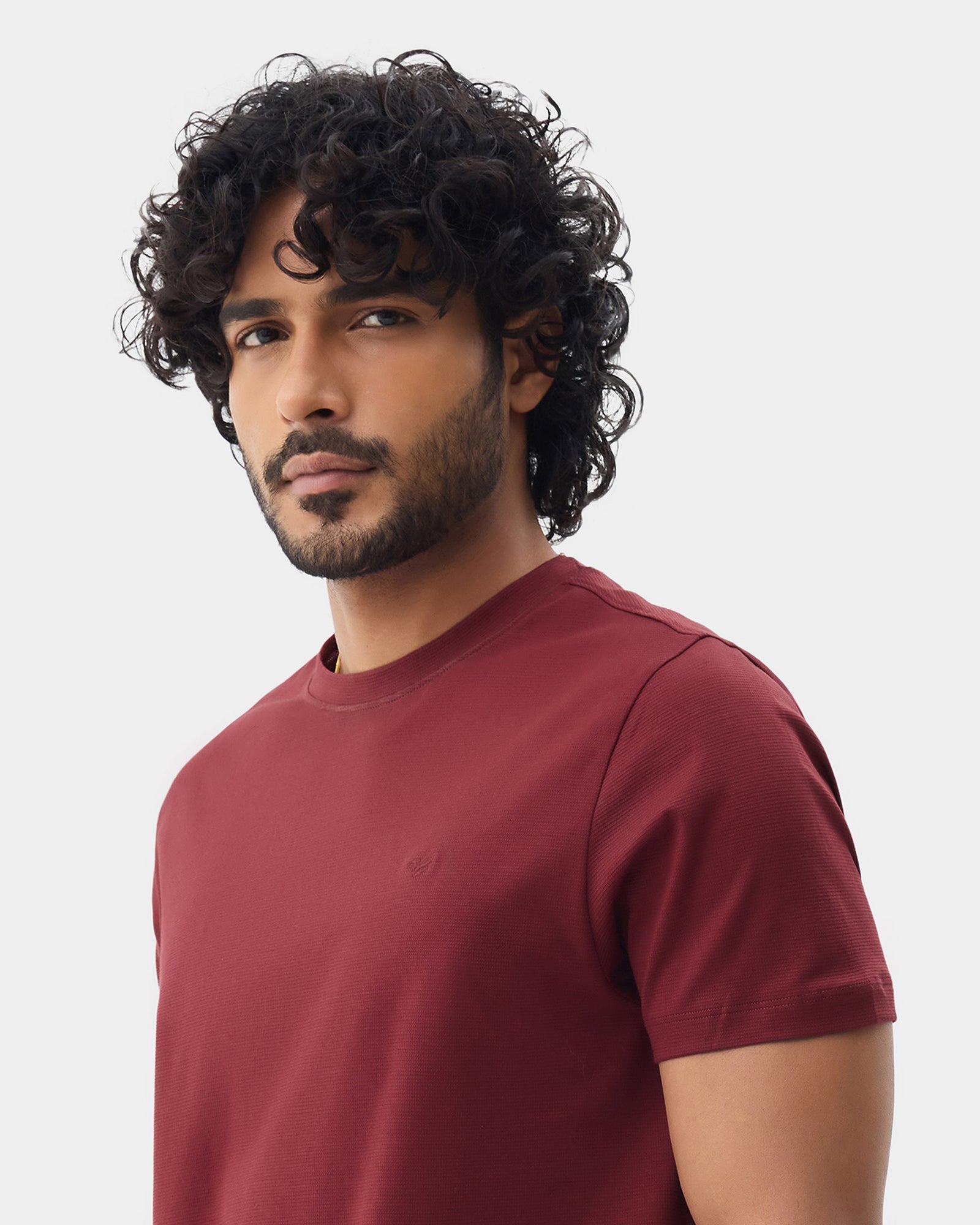 Winery Red Crew Neck Textured T-Shirt - Yamazaki
