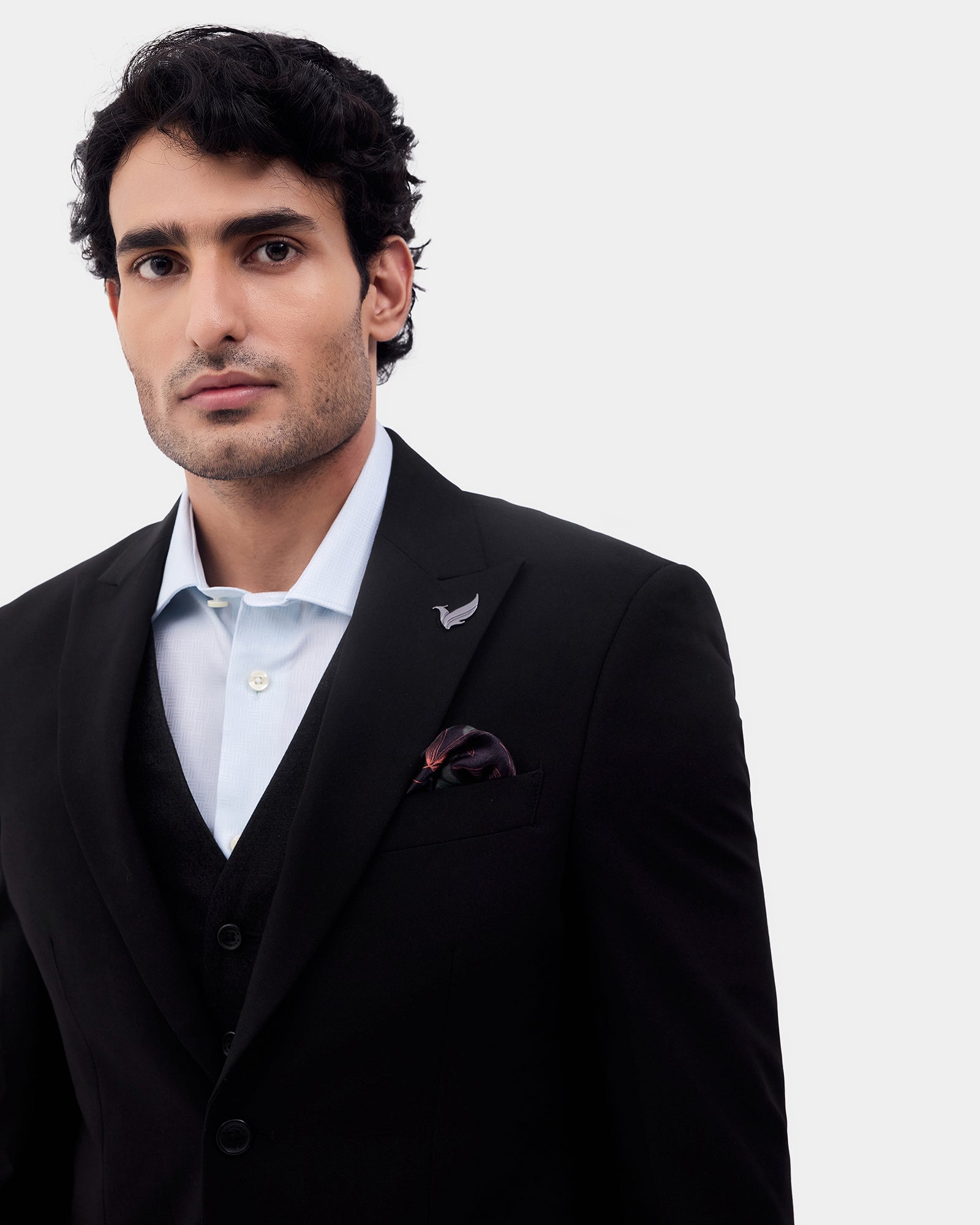 Black Three Piece Solid Suit - Colteo