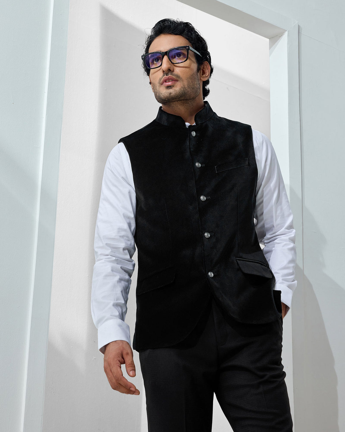 Black Solid Waistcoat - Neveger