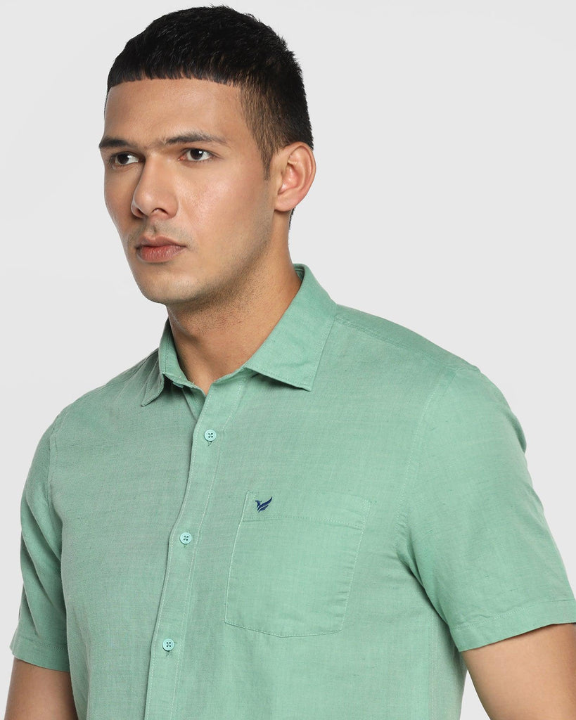 Linen Casual Half Sleeve Green Solid Shirt - Salmon