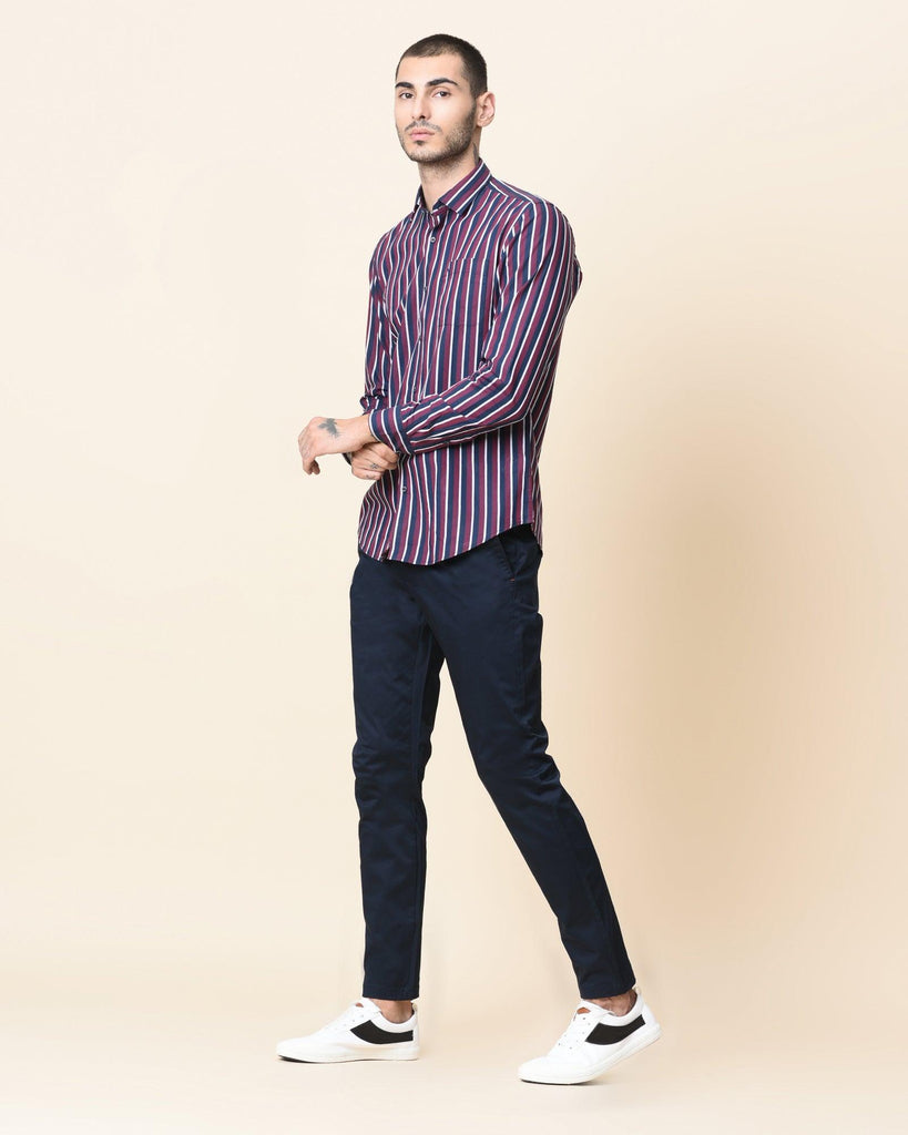 Super Slim Phoenix Casual Navy Solid Khakis - Kolt