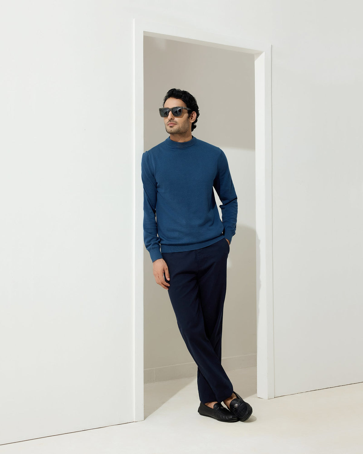 Dark Blue Solid Sweater - Mario