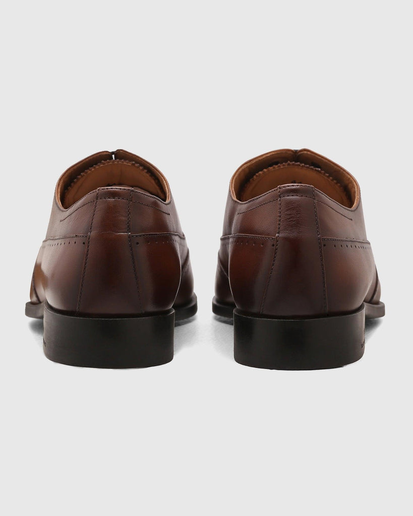 Leather Tan Solid Oxford Shoes - Qusso