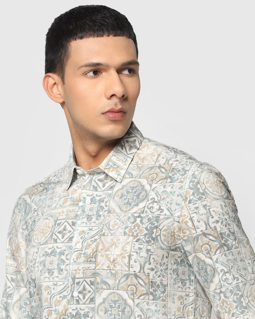 Casual Off White Printed Shirt - Knot