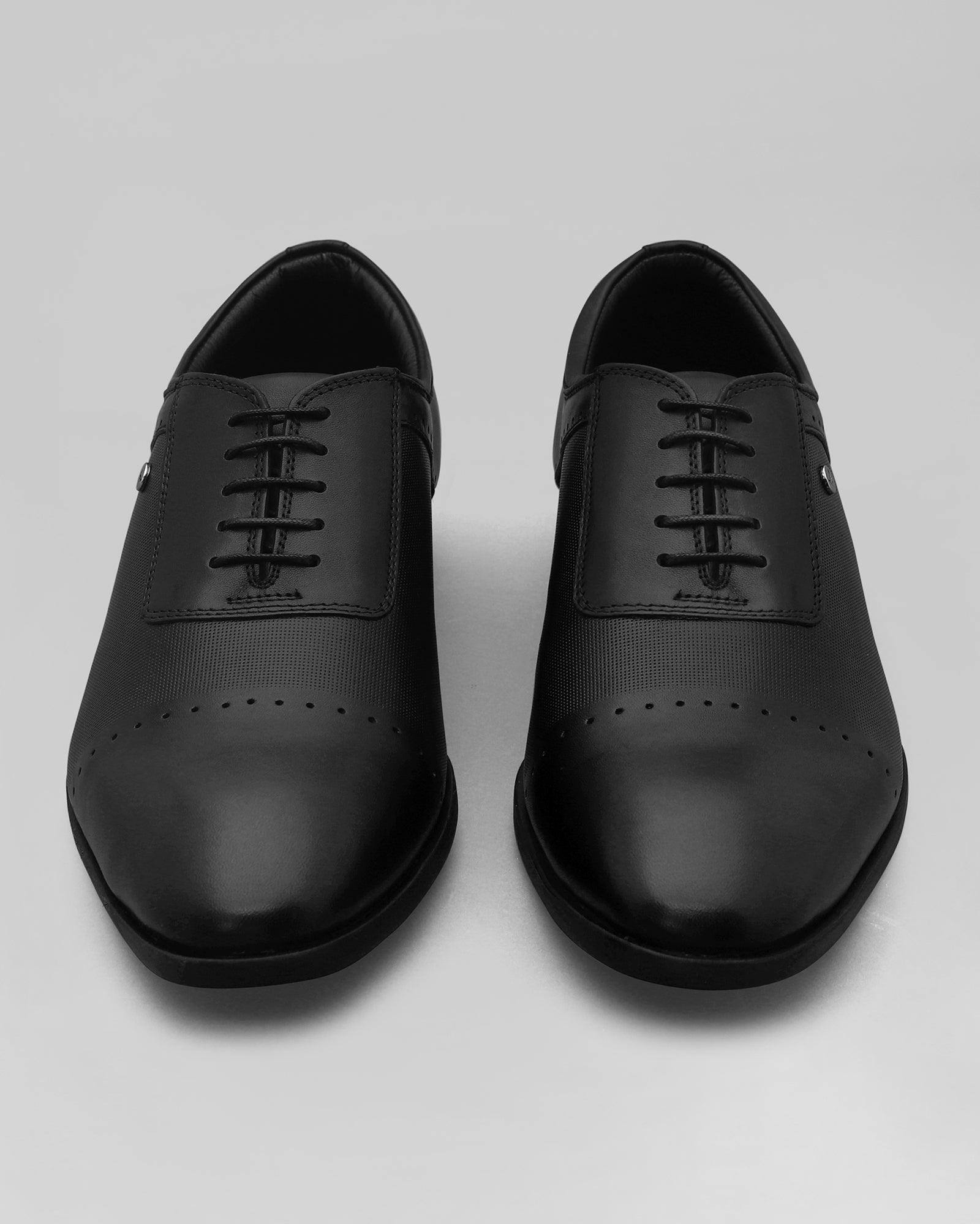 Must Haves Leather Black Textured Oxford Shoes - Kiwi