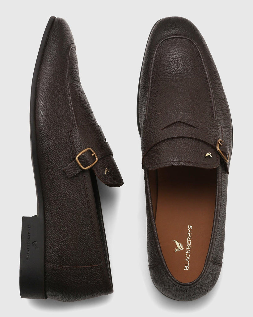 Leather Brown Textured Slip On Shoes - Qatar