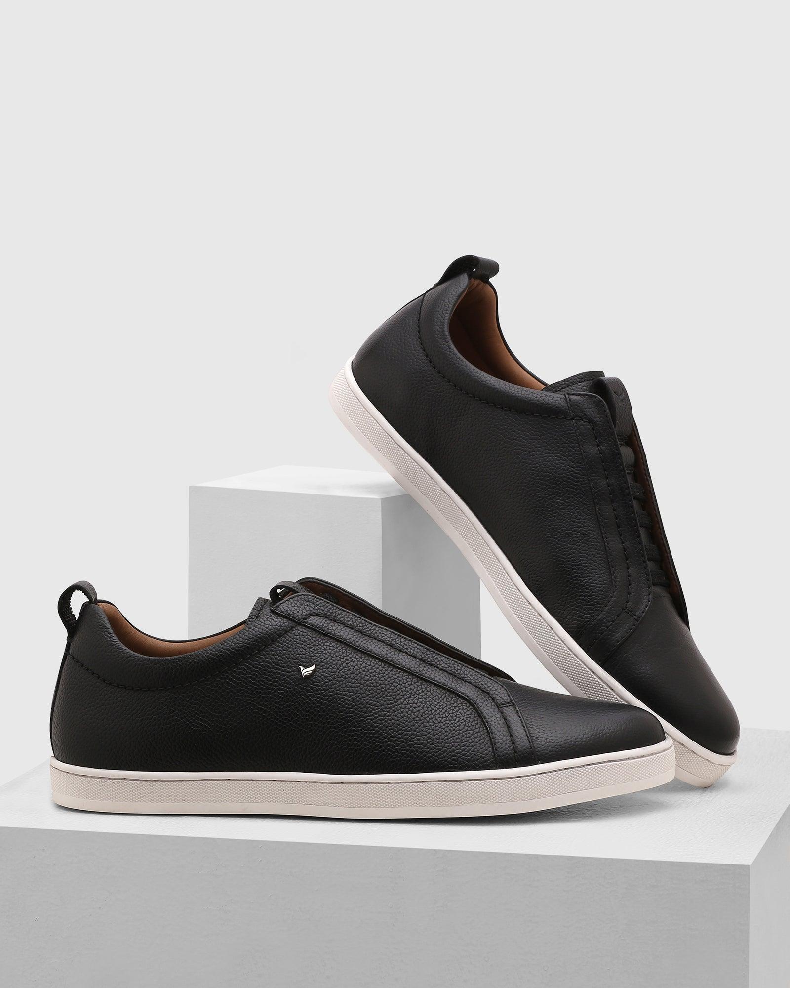 Leather Black Textured Sneakers Quel