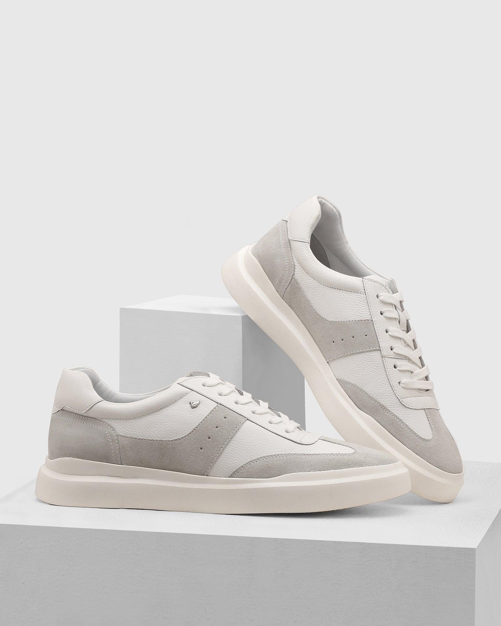 Leather White Textured Sneakers - Qwhite