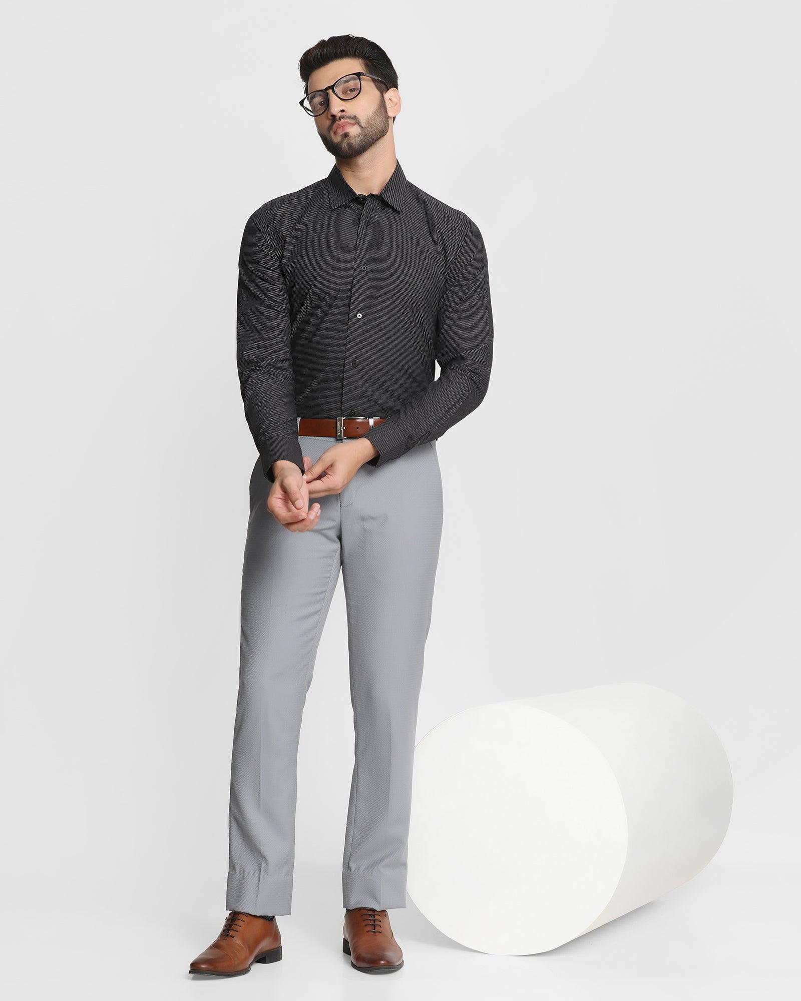 7 Pants Colors To Wear With A Black Shirt And Brown Shoes | Blue shirt  black pants, Black pants brown shoes, Grey pants men