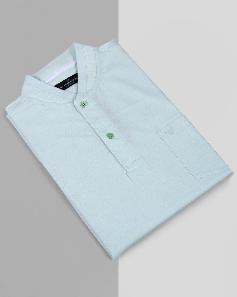 Stylized Collar Pastel Green Textured T-Shirt - Kore