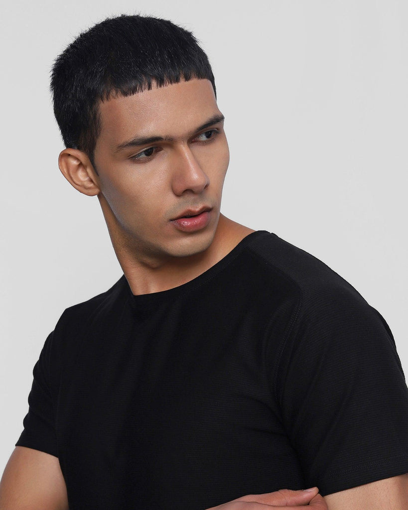 Crew Neck Black Solid T-Shirt - Wall